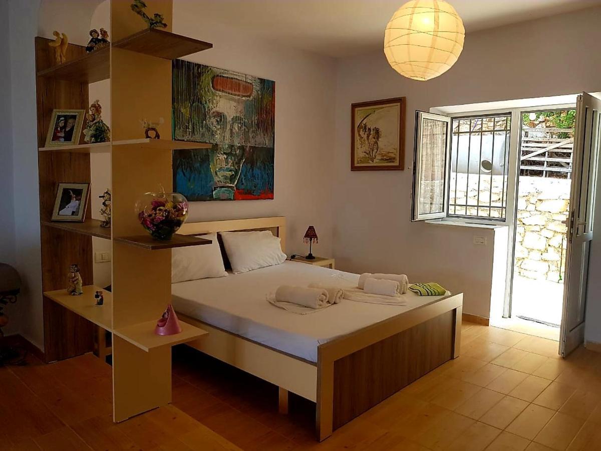 Aira Apartment Himare Luaran gambar
