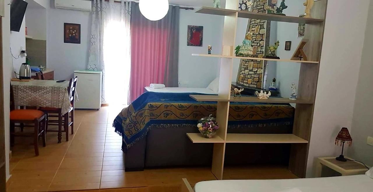 Aira Apartment Himare Luaran gambar
