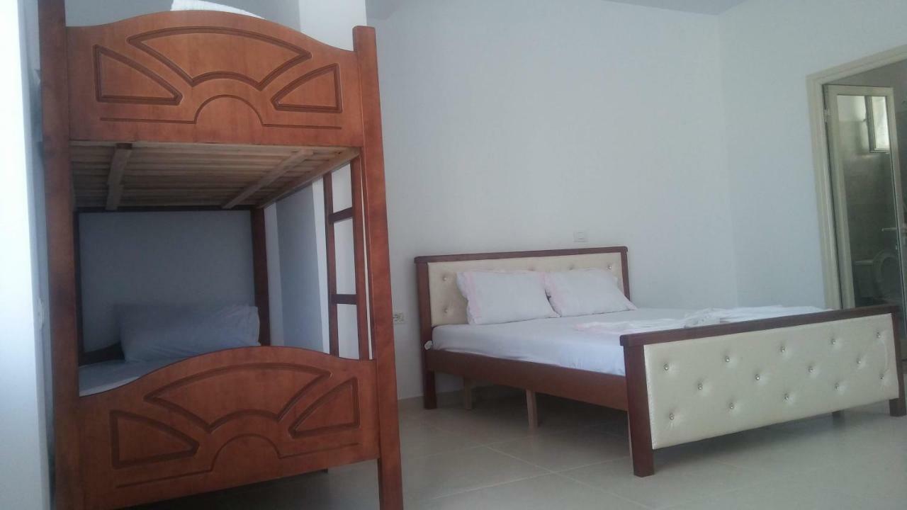 Aira Apartment Himare Luaran gambar
