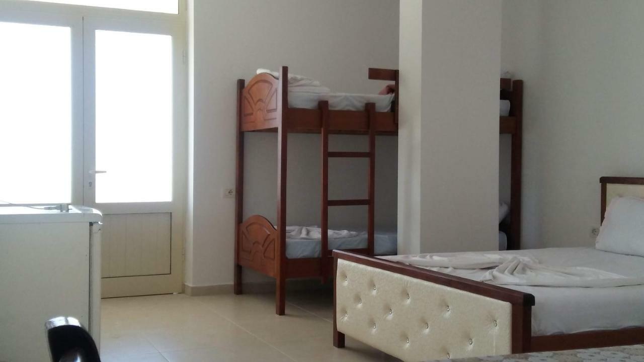 Aira Apartment Himare Luaran gambar