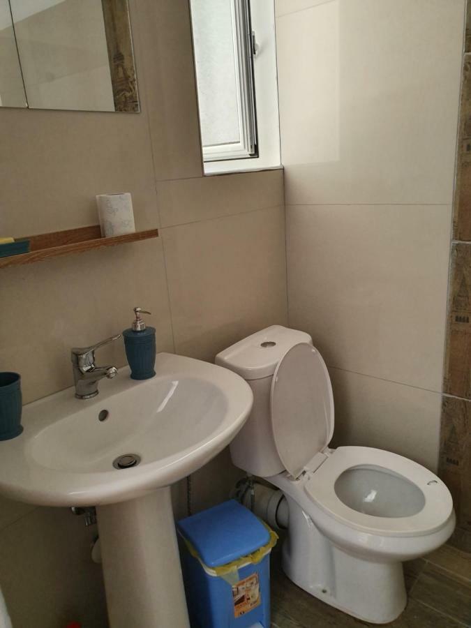Aira Apartment Himare Luaran gambar