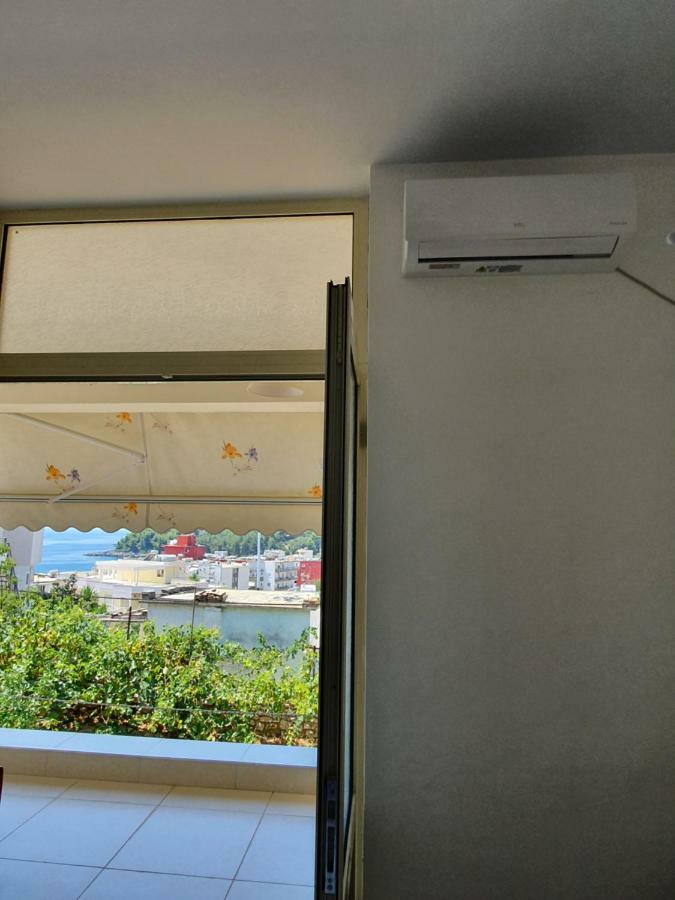 Aira Apartment Himare Luaran gambar